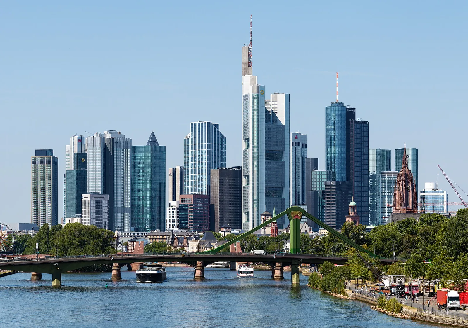 Sewa bus pariwisata Frankfurt
