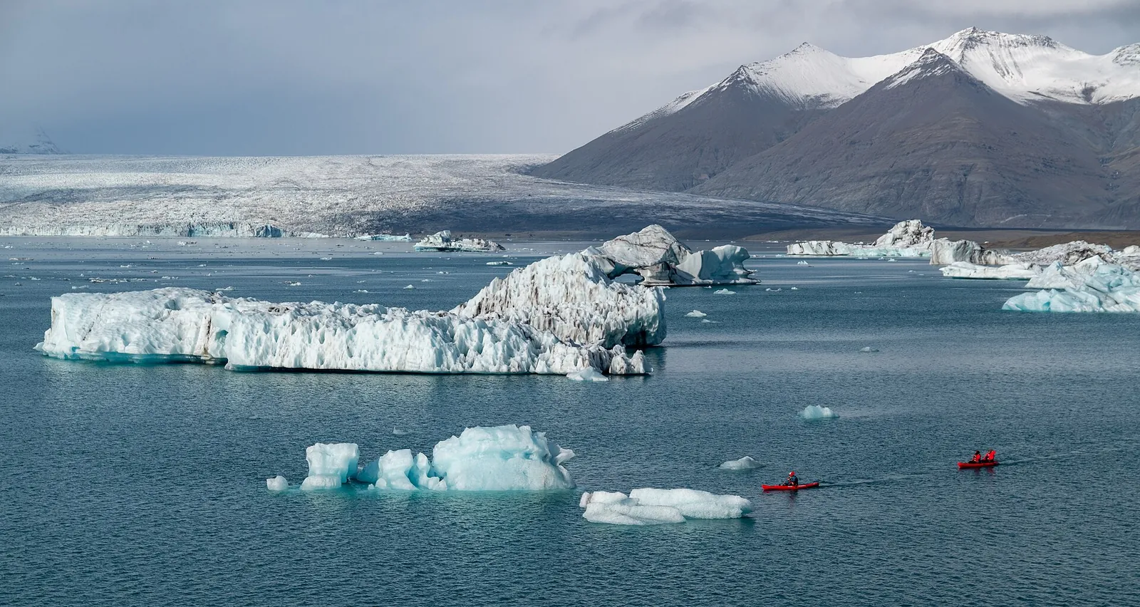Da Reykjavík a Laguna glaciale di Jökulsárlón in pullman privato