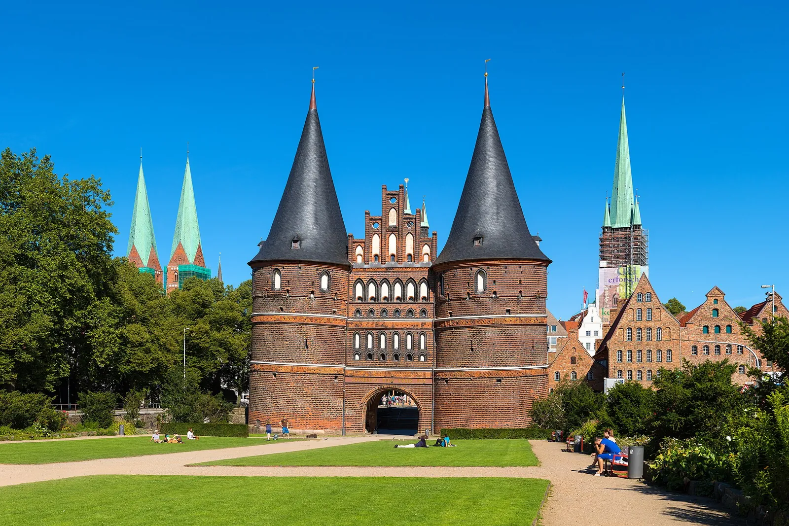 Von Hamburg nach Lübeck im privaten Reisebus