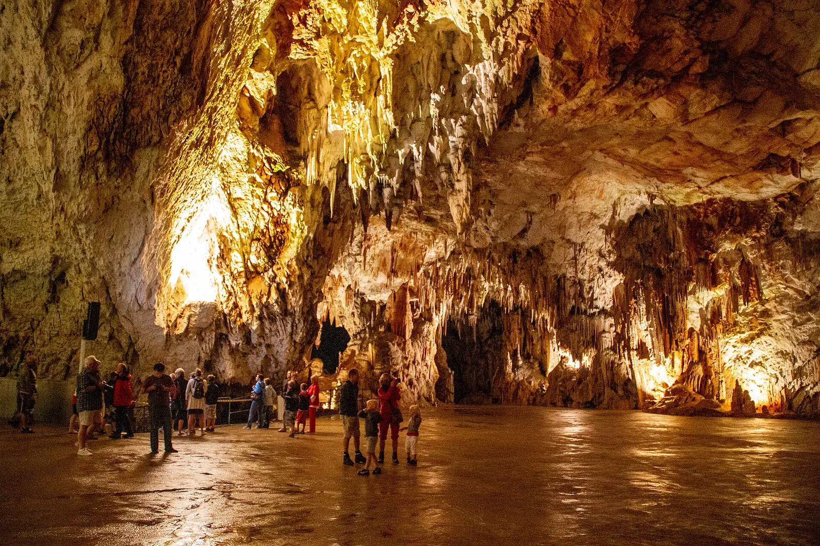 Da Lubiana a Grotte di Postumia in pullman privato